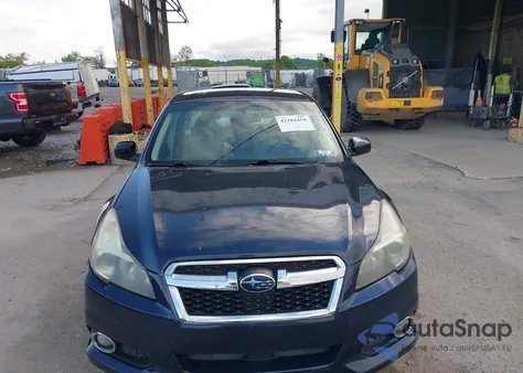 2013 Subaru Legacy 2.5I Premium из США, поврежденный, VIN 4S3BMBC61D3009593
